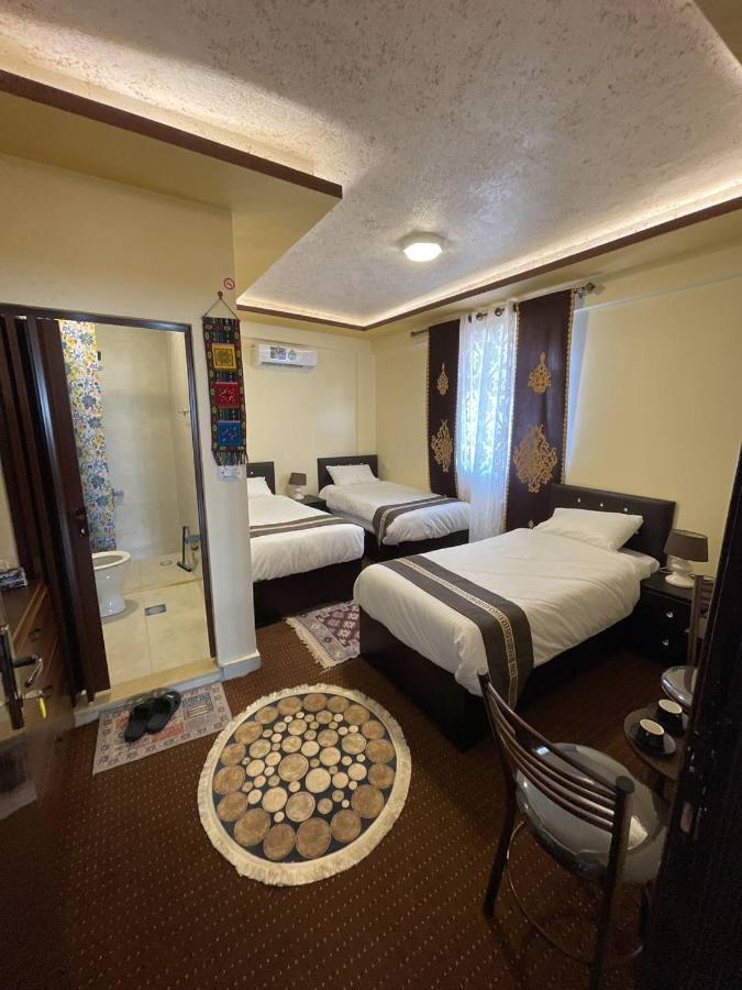 Ad Deir Guesthouse Wadi Musa Eksteriør bilde